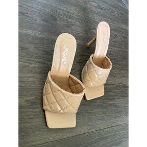 Women's Quilted Tan Open Toe Heels Sandals Shoes, Size 7.5